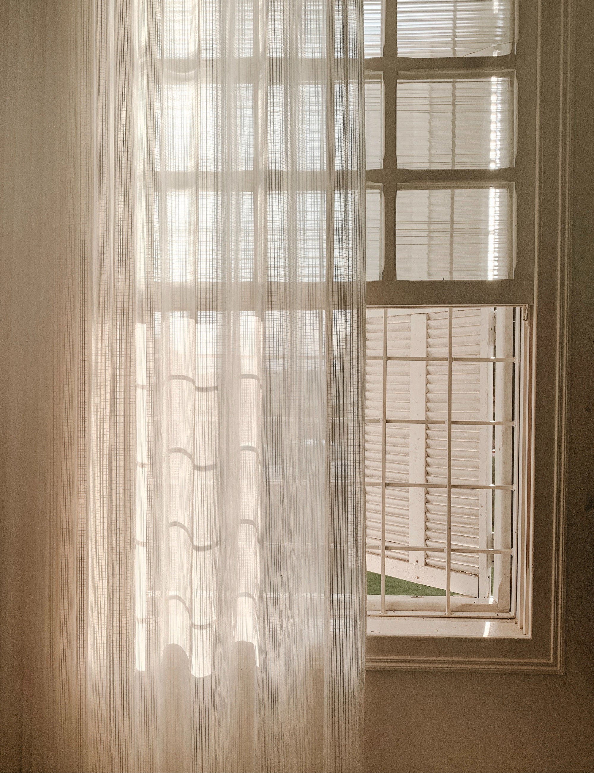 ALLERGEN PROOF SHEER 4