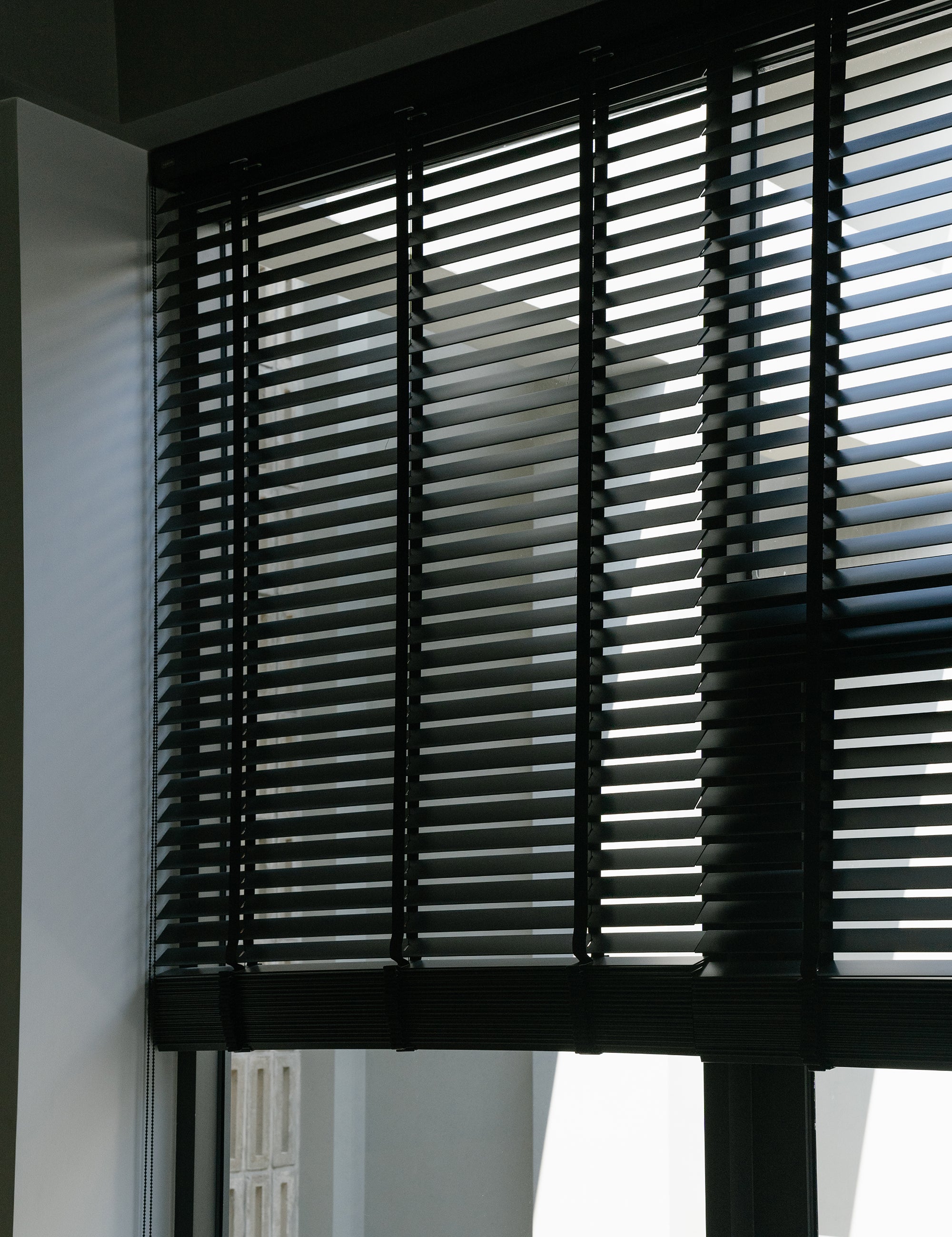 Fauxwood Blinds - 35FS/06